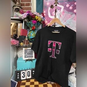 Original T-Mobile 5G Ultra-Wideband Employee Promo Work Uniform Logo T-Shirt L